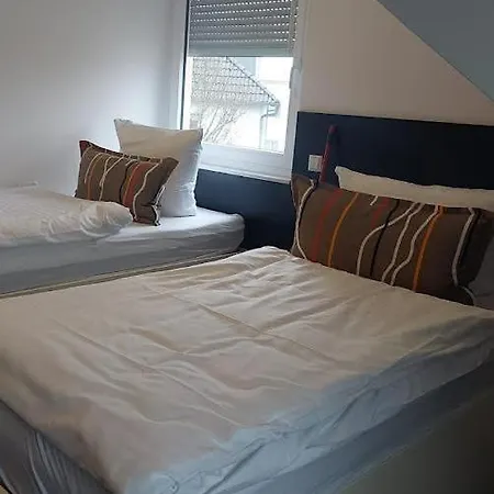 Am Wald 1 * Karlsruhe